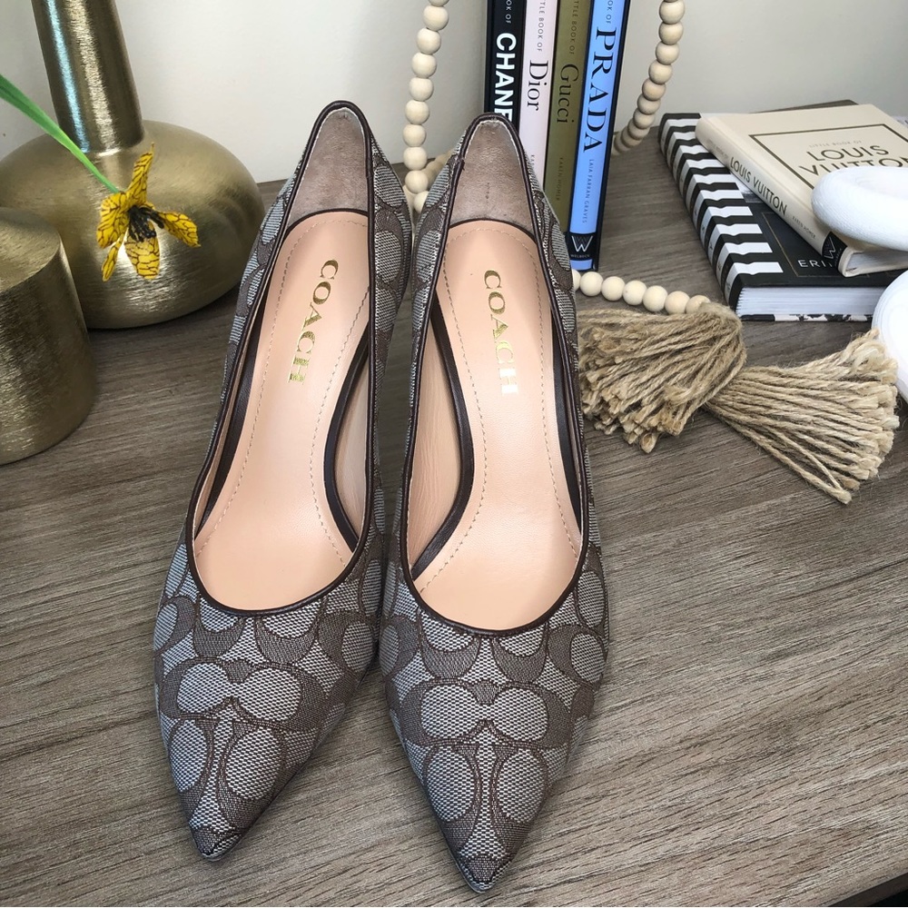 Coach Skyler Pump In Signature Jacquard Brown Pointed Toe Heels 8 - Picture 3 of 12